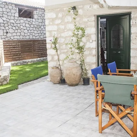Damiani Villa *